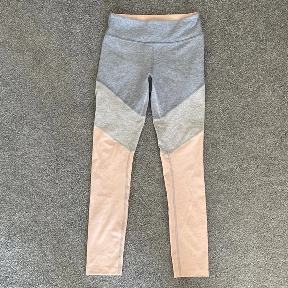 Outdoor Voices leggings 🎉 - Picture 3 of 5